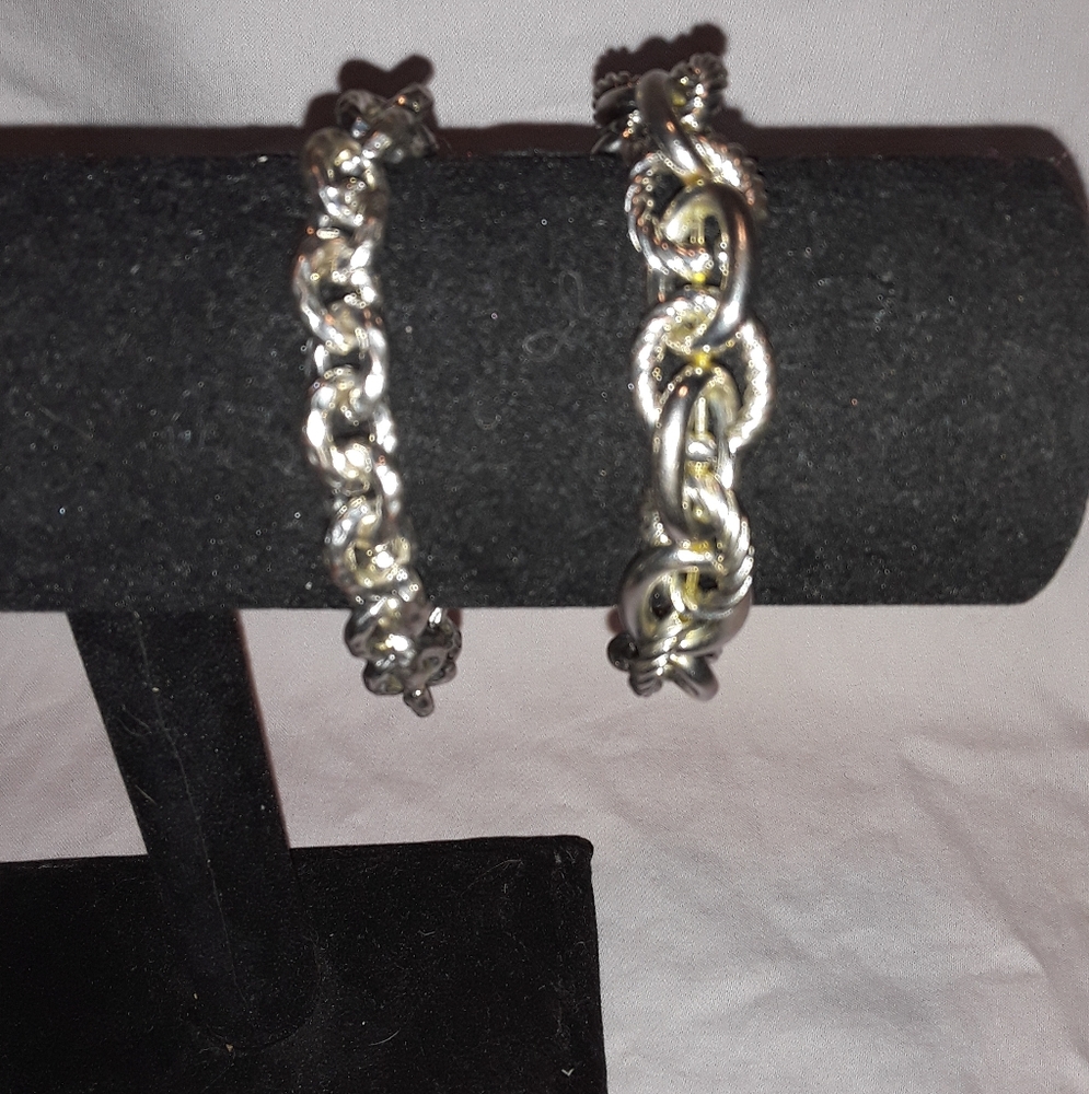 Set of 2 Bracelets